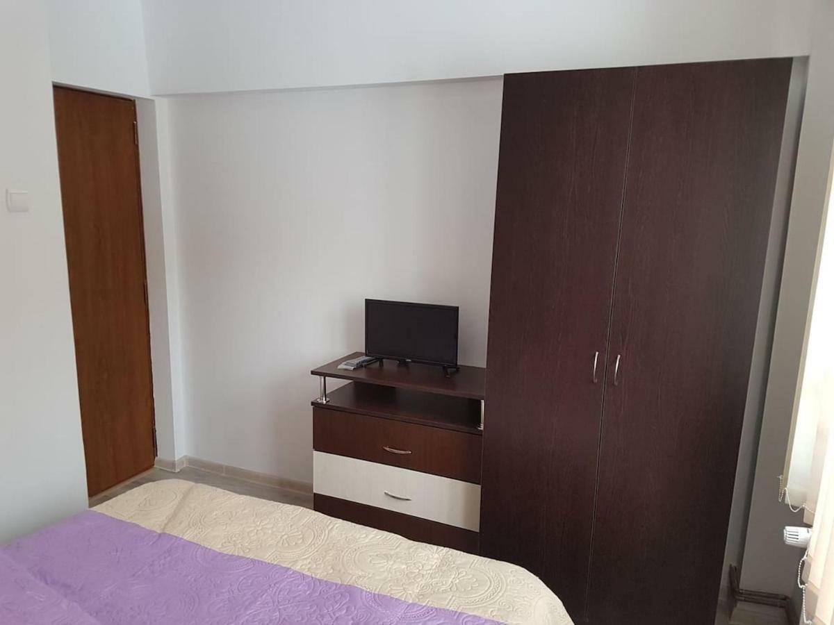 Apartament Mioritza 2A Horezu Exterior foto
